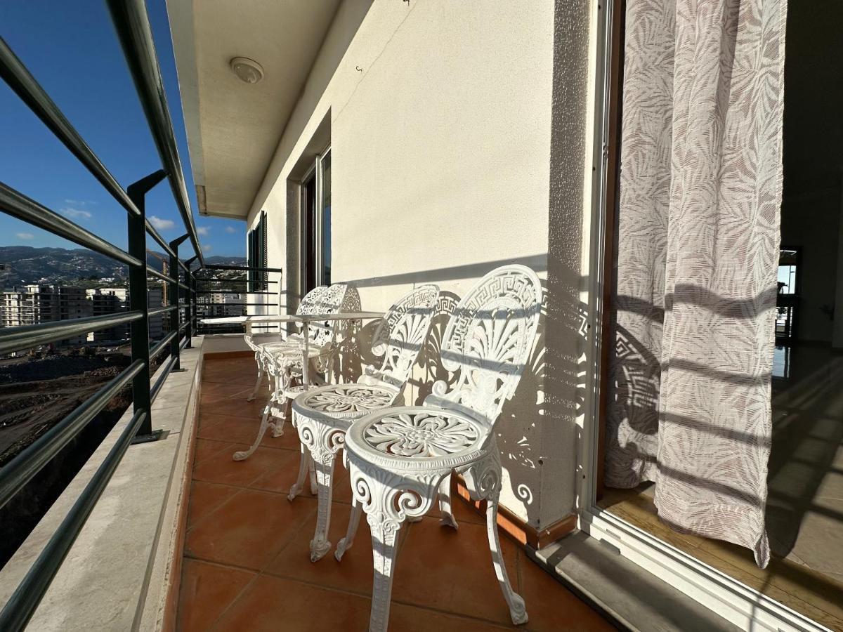 Appartement Plaza Near Forum Madeira - For Rent *